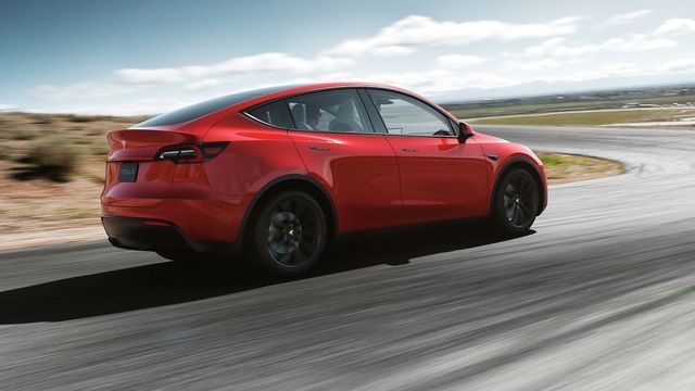 2022 Tesla Model Y Long Range  第10張相片