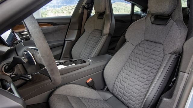 2023 Audi e-tron GT quattro  第6張相片