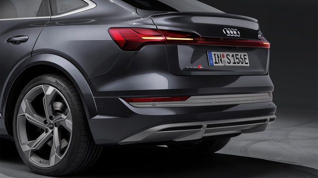 2023 Audi e-tron Sportback S  第4張相片