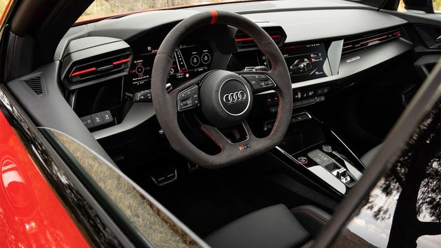 2023 Audi A3 Sportback RS3  第7張相片