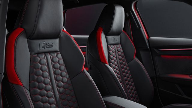 2023 Audi A3 Sportback RS3  第8張相片