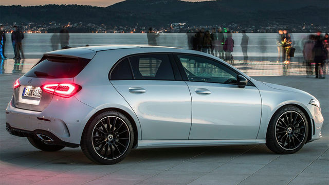 2023 M-Benz A-Class A250運動版  第4張相片