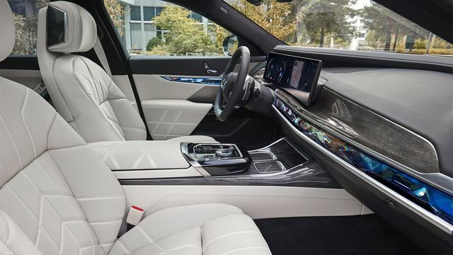2023 BMW 7-Series 740i Luxury  第4張相片