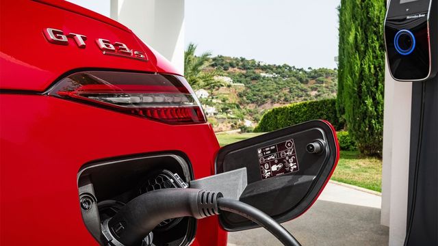 2023 M-Benz AMG GT 4-Door Coupe 63 S E Performance  第6張相片