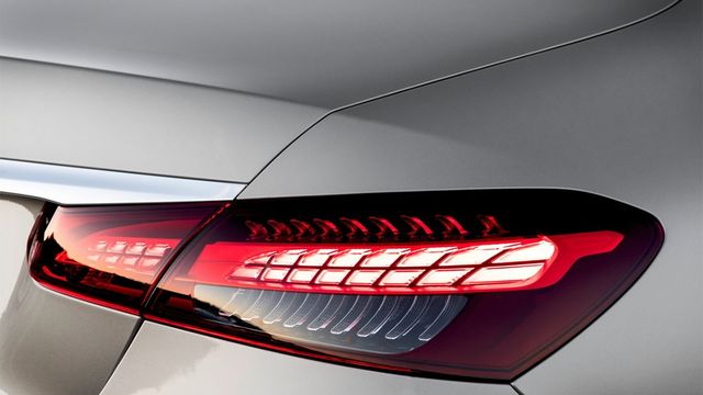 2023 M-Benz E-Class Sedan E300運動版  第4張相片