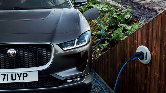 2023 Jaguar I-Pace EV400 S跑魂版  第4張相片
