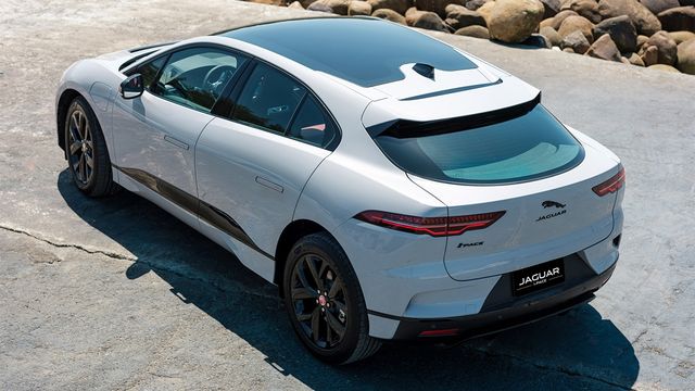 2023 Jaguar I-Pace EV400 S黑魂進階版  第2張相片