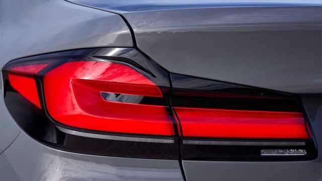 2023 BMW 5-Series Sedan 520i Sport  第9張相片
