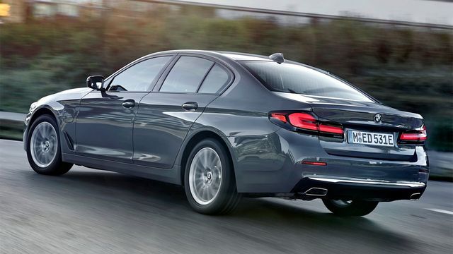 2023 BMW 5-Series Sedan 530i Luxury  第8張相片