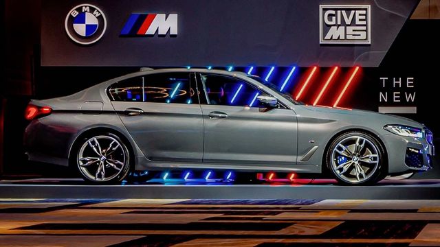 2023 BMW 5-Series Sedan M550i xDrive  第5張相片