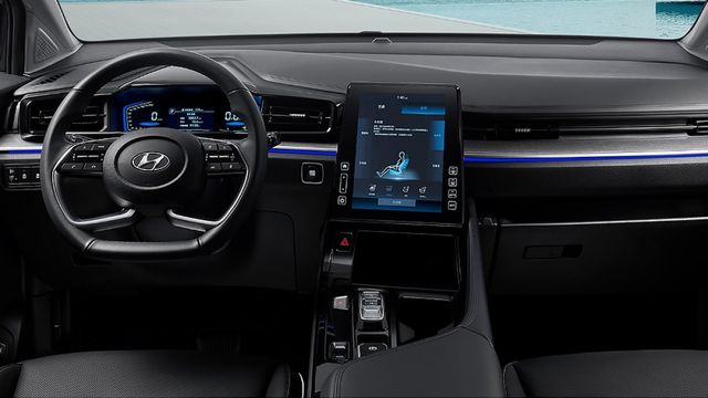 2023 Hyundai Custin GLT-B VIP  第4張相片