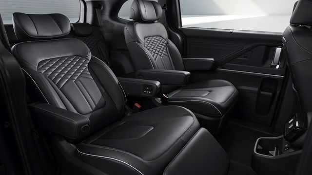2023 Hyundai Custin GLT-B VIP  第9張相片