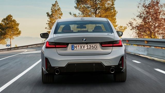2023 BMW 3-Series Sedan 320i M Sport  第9張相片