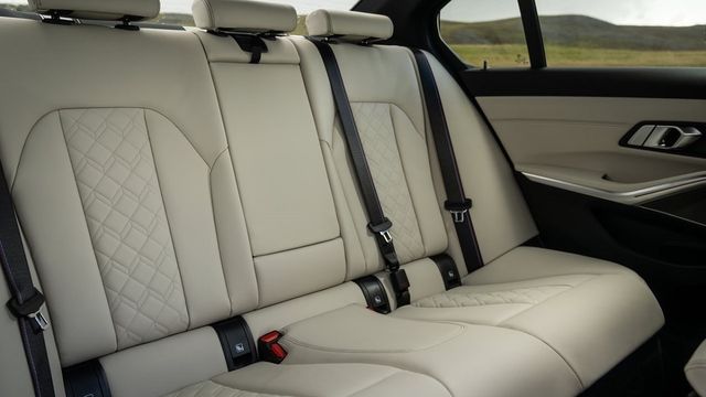 2023 BMW 3-Series Sedan 330i M Sport  第9張相片