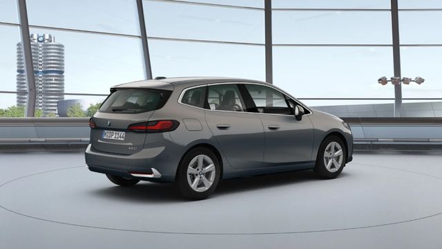 2023 BMW 2-Series Active Tourer 220i  第2張相片