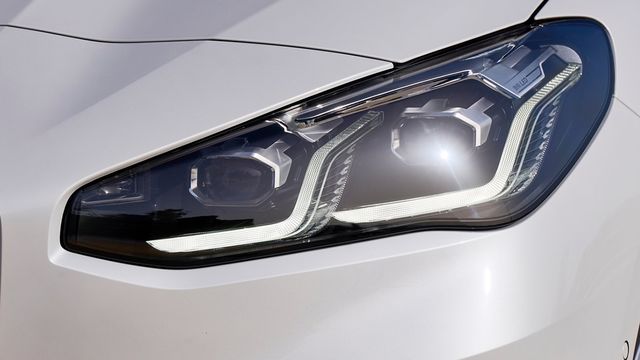 2023 BMW 2-Series Active Tourer 220i  第3張相片