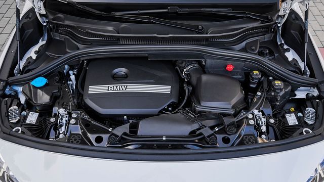 2023 BMW 2-Series Active Tourer 220i  第10張相片