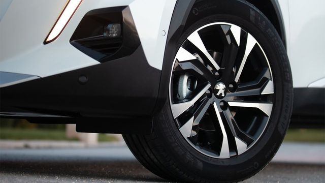 2023 Peugeot 2008 1.2 GT  第5張相片