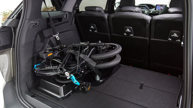 2023 Peugeot 5008 1.6 PureTech GT Black Pack純黑特仕版  第4張相片