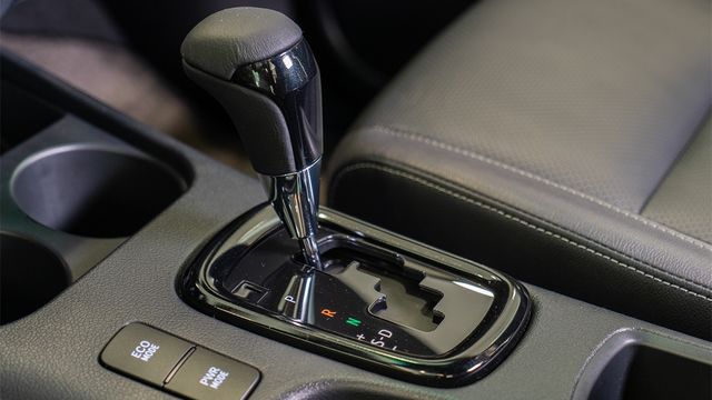 2023 Toyota Hilux 2.8  第7張相片