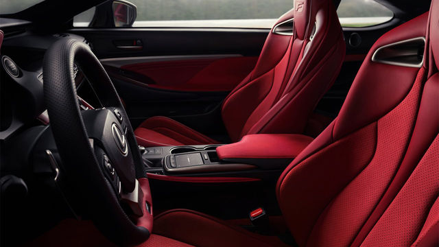 2023 Lexus RC F Track Edition  第8張相片