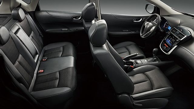 2023 Nissan Tiida 5D 旗艦版  第9張相片