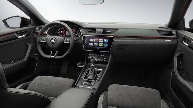 2023 Skoda Superb Combi 2.0 TSI SportPlus 4x4  第6張相片