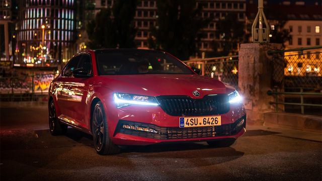 2023 Skoda Superb Sedan 2.0 TSI Sportline  第1張相片