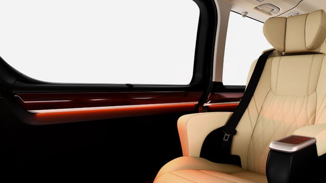 2023 Toyota Granvia 6人座旗艦  第9張相片