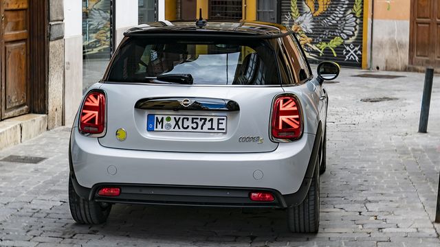 2023 Mini Hatch Electric Cooper S E  第4張相片