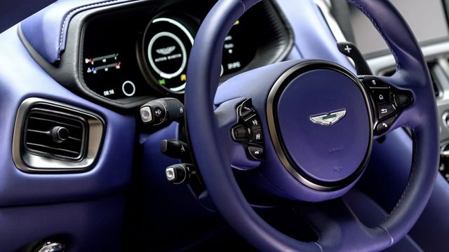 2023 Aston Martin DB11 4.0 V8  第9張相片