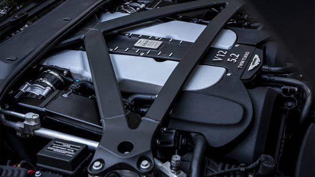 2023 Aston Martin DBS Volante Superleggera 5.2 V12  第10張相片