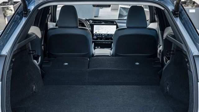 2023 Lexus RZ 450e  第8張相片