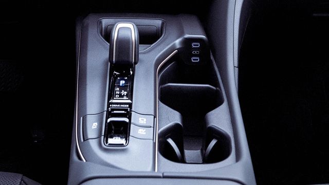 2023 Toyota Crown 貴族版  第7張相片