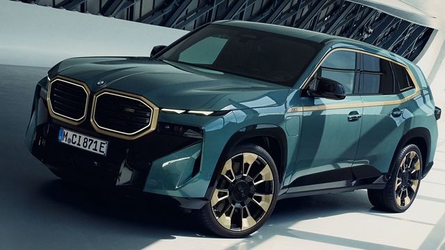 2023 BMW XM V8 Hybrid  第1張相片