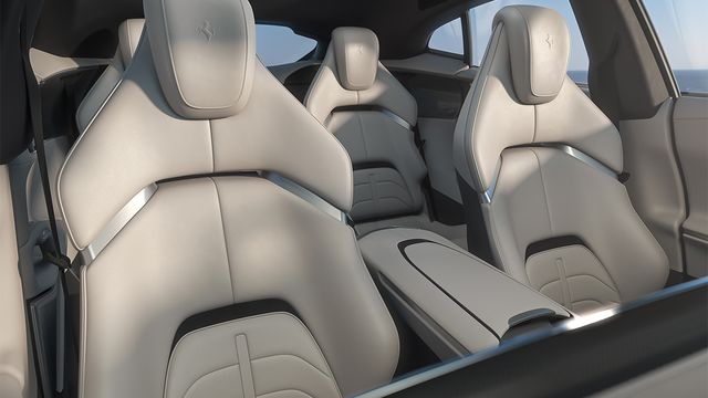 2023 Ferrari Purosangue V12  第6張相片