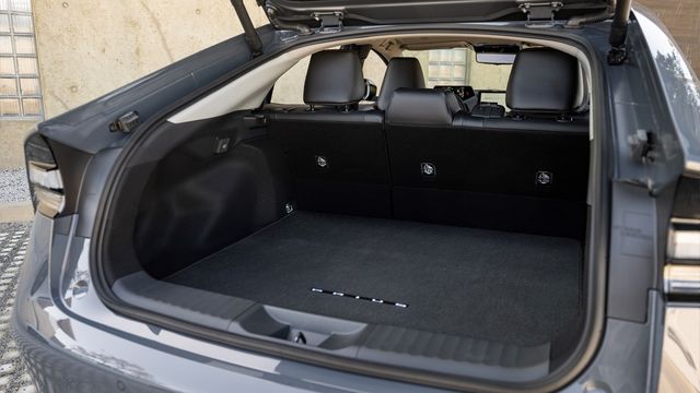 2023 Toyota Prius PHEV 2.0旗艦  第10張相片
