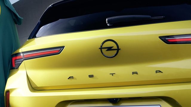 2023 Opel Astra 1.2  GS都會版  第3張相片