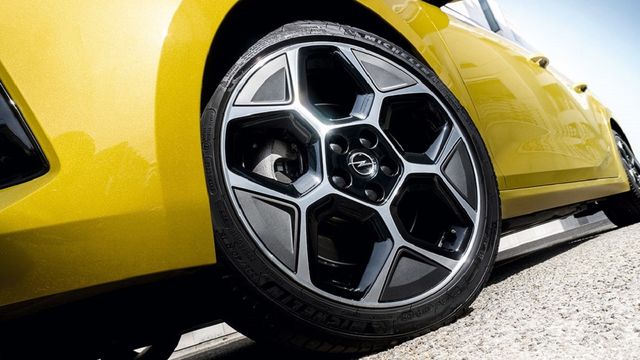 2023 Opel Astra 1.2  GS Premium旗艦版  第5張相片