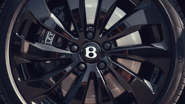 2024 Bentley Flying Spur 4.0 V8  第5張相片