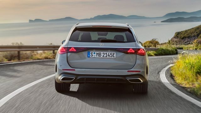 2024 M-Benz E-Class Estate E200運動版  第5張相片