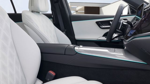 2024 M-Benz E-Class Estate E200運動版  第8張相片
