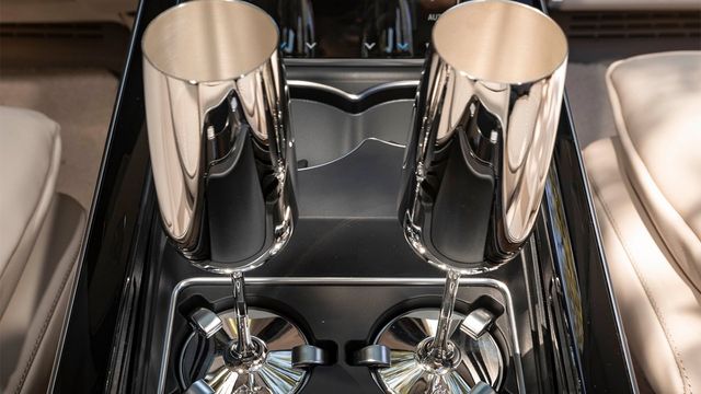 2024 M-Benz S-Class Maybach S580 4MATIC  第9張相片