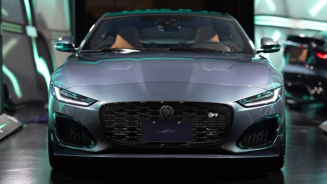 2024 Jaguar F-Type Coupe R75  第7張相片