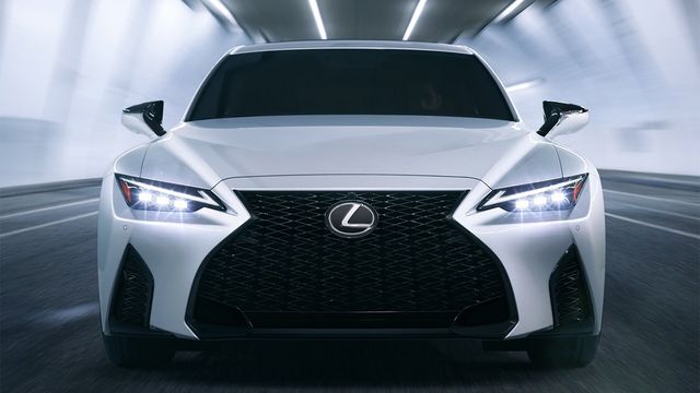 2024 Lexus IS 300h F Sport Design  第1張相片