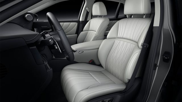 2024 Lexus LS 500h旗艦版  第9張相片