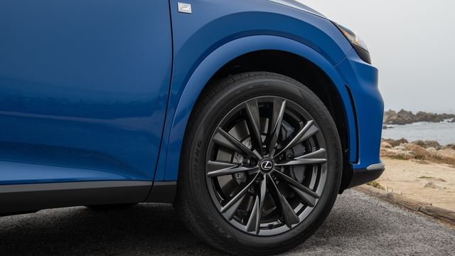 2024 Lexus RX 350 F Sport版  第10張相片