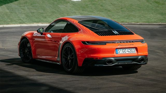 2024 Porsche 911 Carrera 4 GTS Coupe  第2張相片