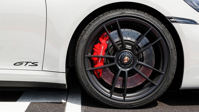 2024 Porsche 911 Carrera 4 GTS Cabriolet  第4張相片