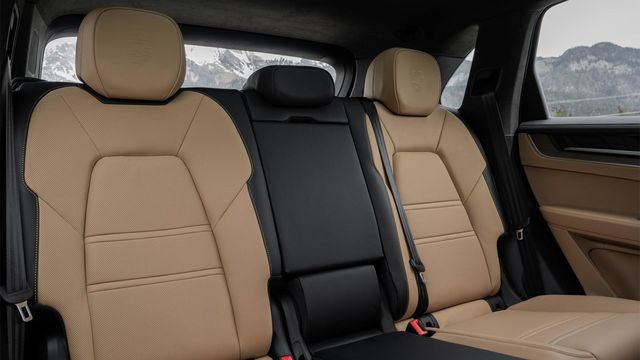 2024 Porsche Cayenne S  第8張相片